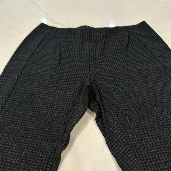 J Jill, blk/gray checked, EUC, size 6, elastic waist, slim legs. - Picture 1 of 4